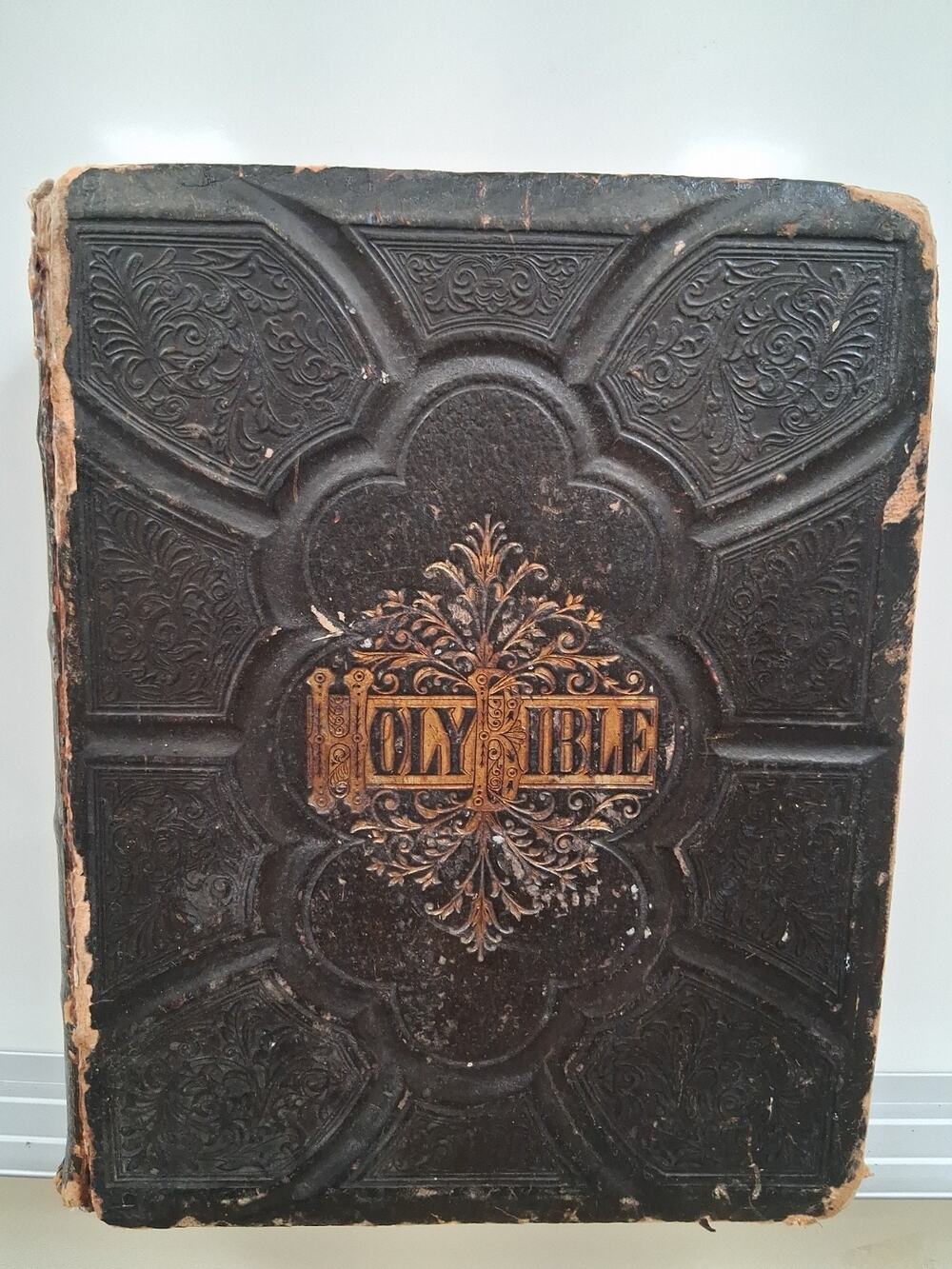 Antique 1800s Holy Bible
